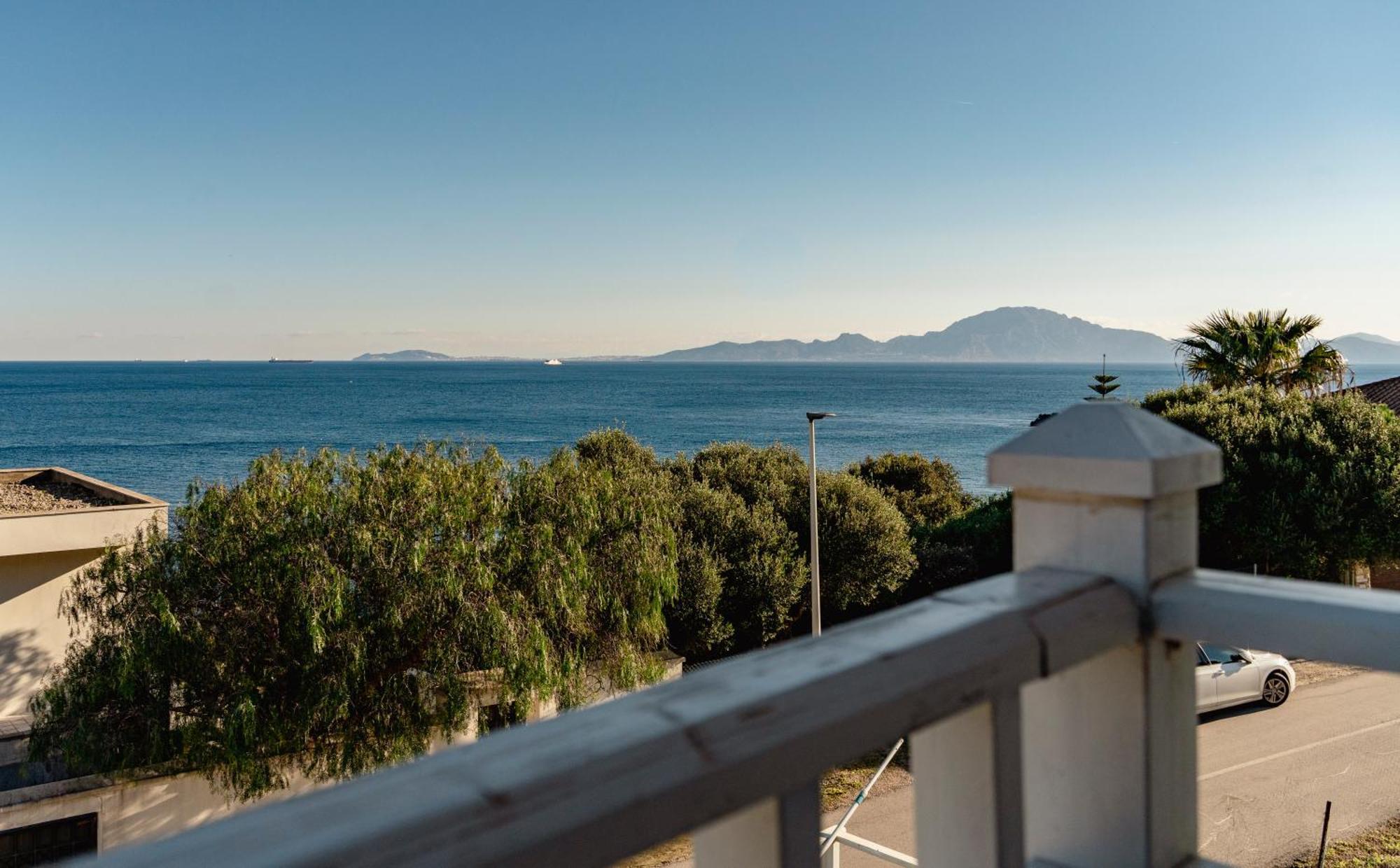 Increible Villa De Madera Con Vistas Al Mar Algeciras Kültér fotó